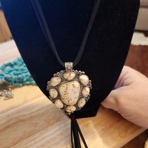Broach type Necklace